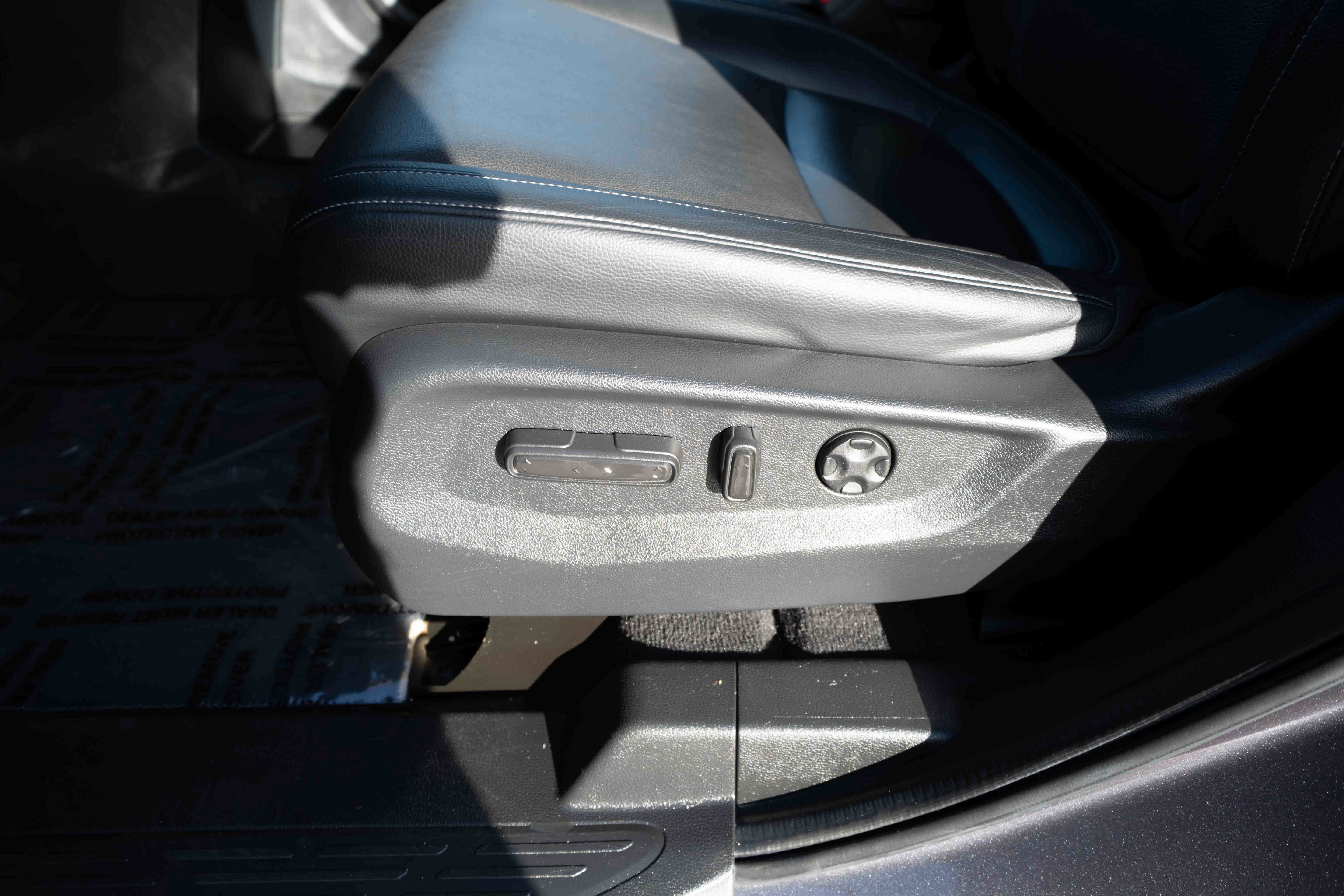 Certified 2024 Honda Odyssey Touring image 12