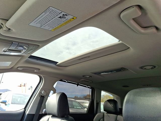 Used 2022 Kia Telluride EX w/ EX Premium Package image 15