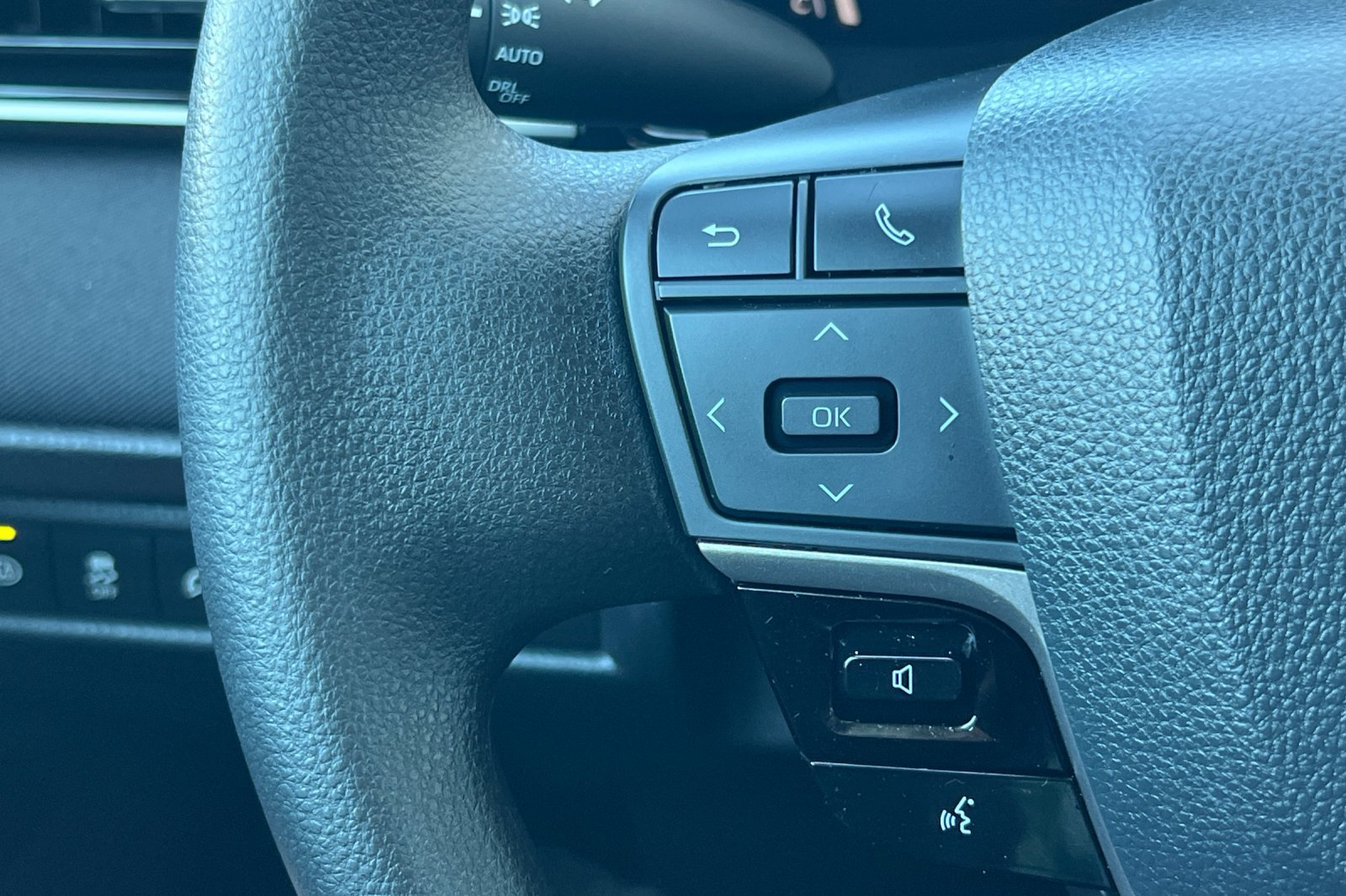 Used 2026 Toyota Camry LE FWD image 26