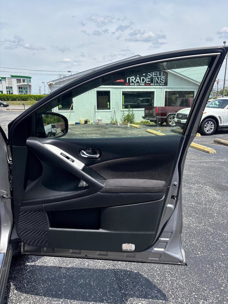 Used 2012 Nissan Murano SV FWD image 31