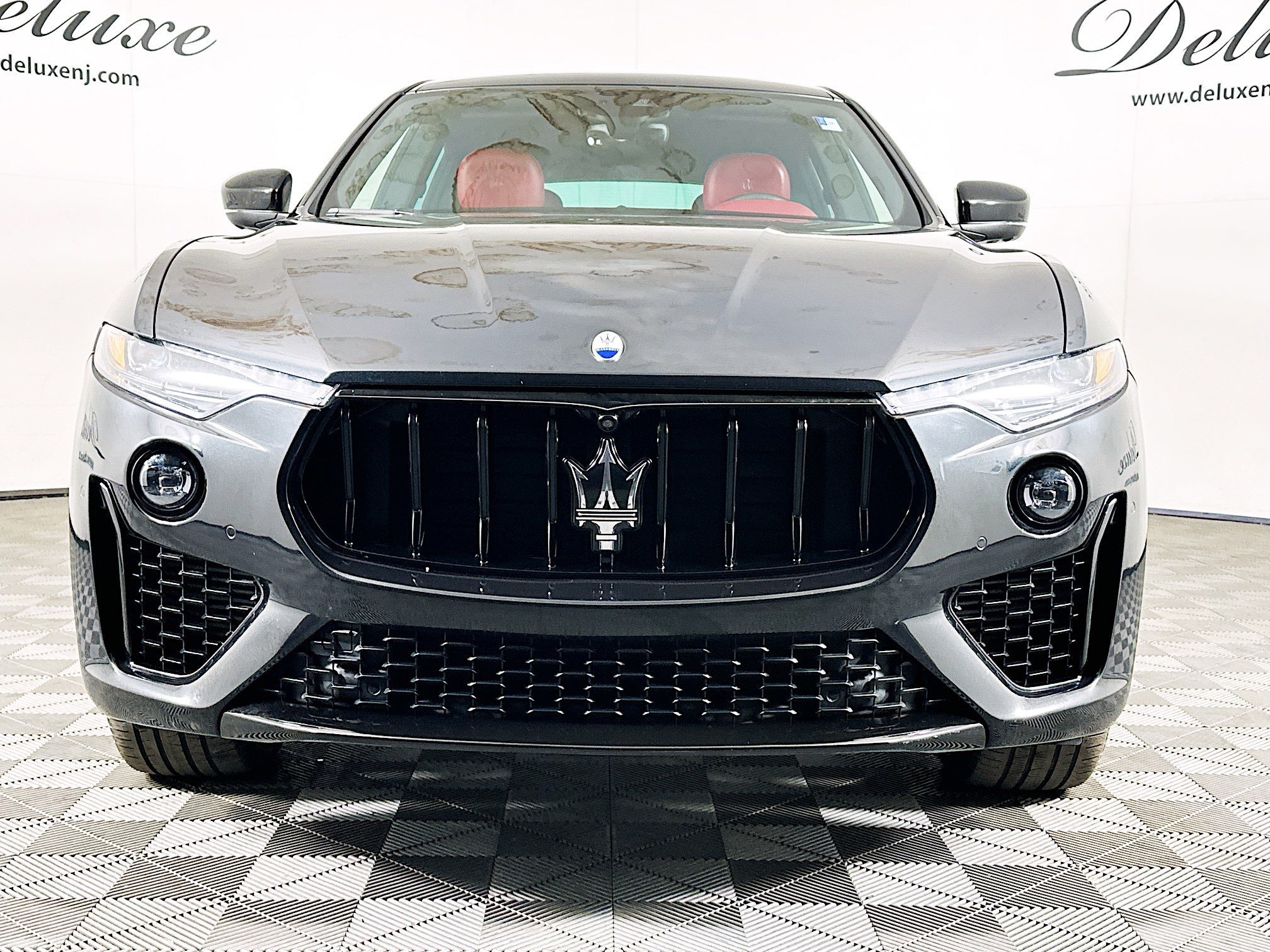 Used 2023 Maserati Levante Modena image 2