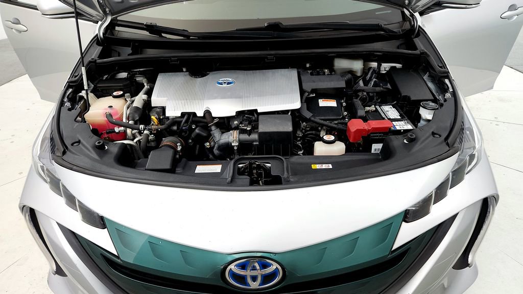 Certified 2018 Toyota Prius Prime Premium FWD image 15