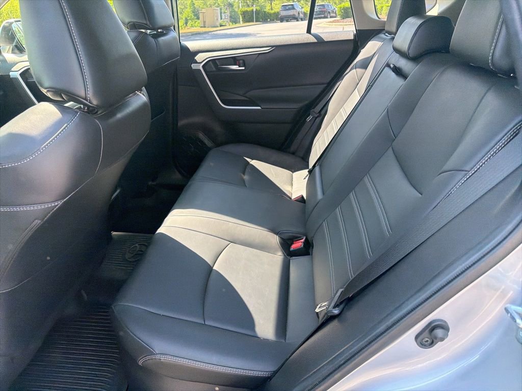 Used 2021 Toyota RAV4 XLE Premium AWD/4WD image 10