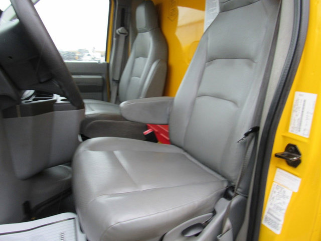 Used 2022 Ford E-350 and Econoline 350 Super Duty RWD image 24