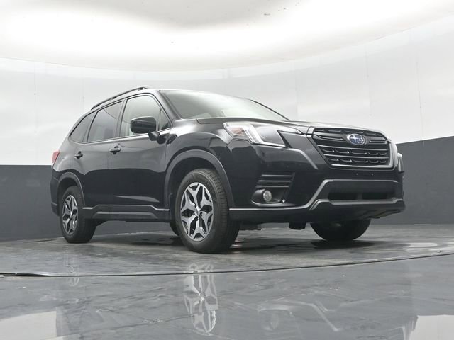Used 2023 Subaru Forester Premium image 44