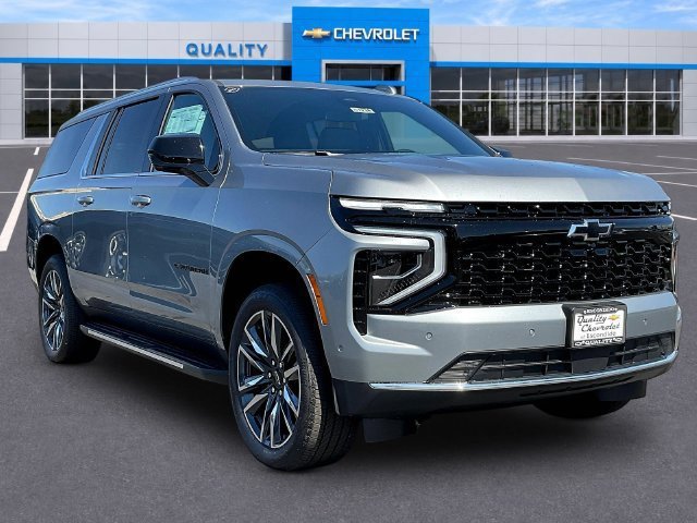 Used 2026 Chevrolet Suburban LS AWD/4WD image 1
