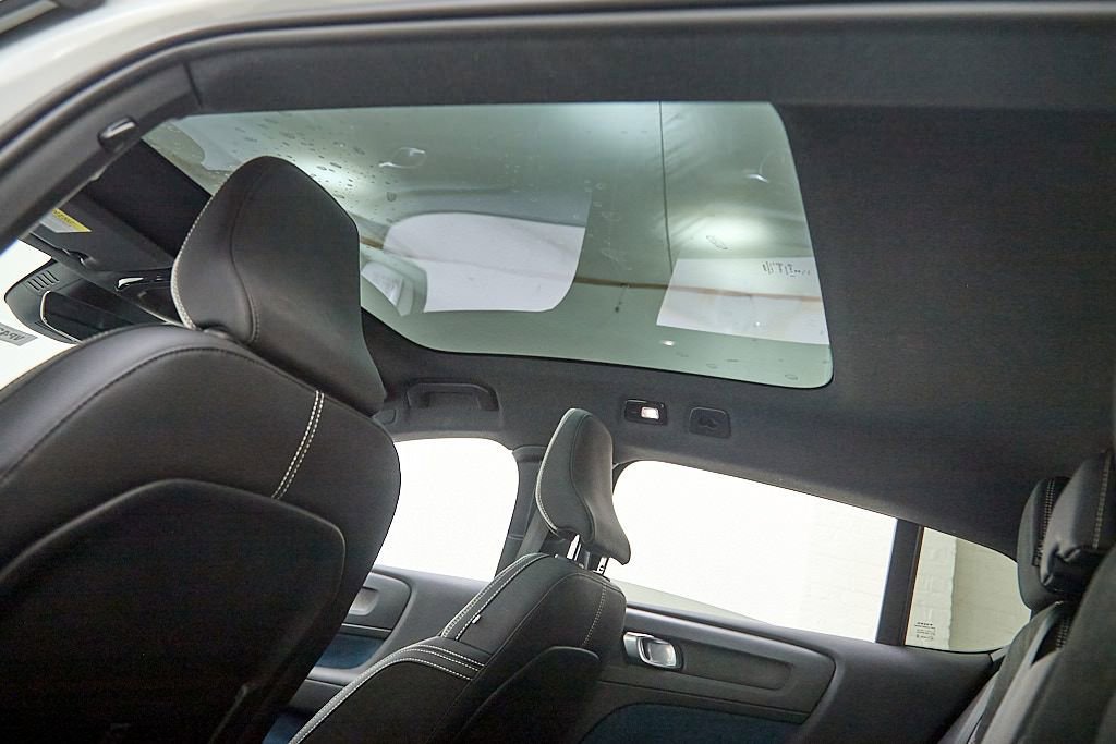 Certified 2023 Volvo C40 P8 Recharge Ultimate image 23