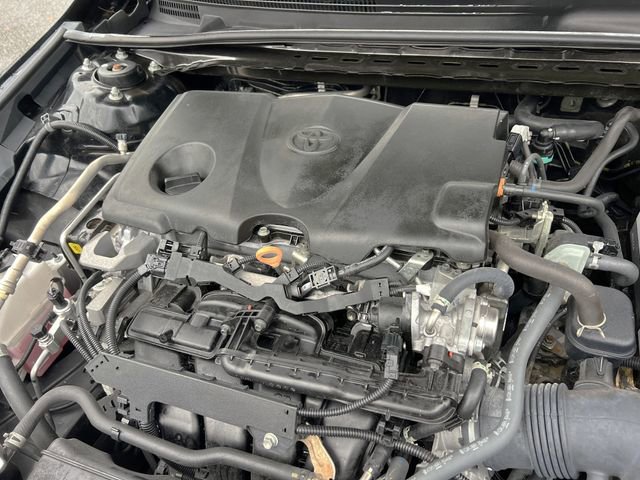 Used 2021 Toyota Camry LE image 31