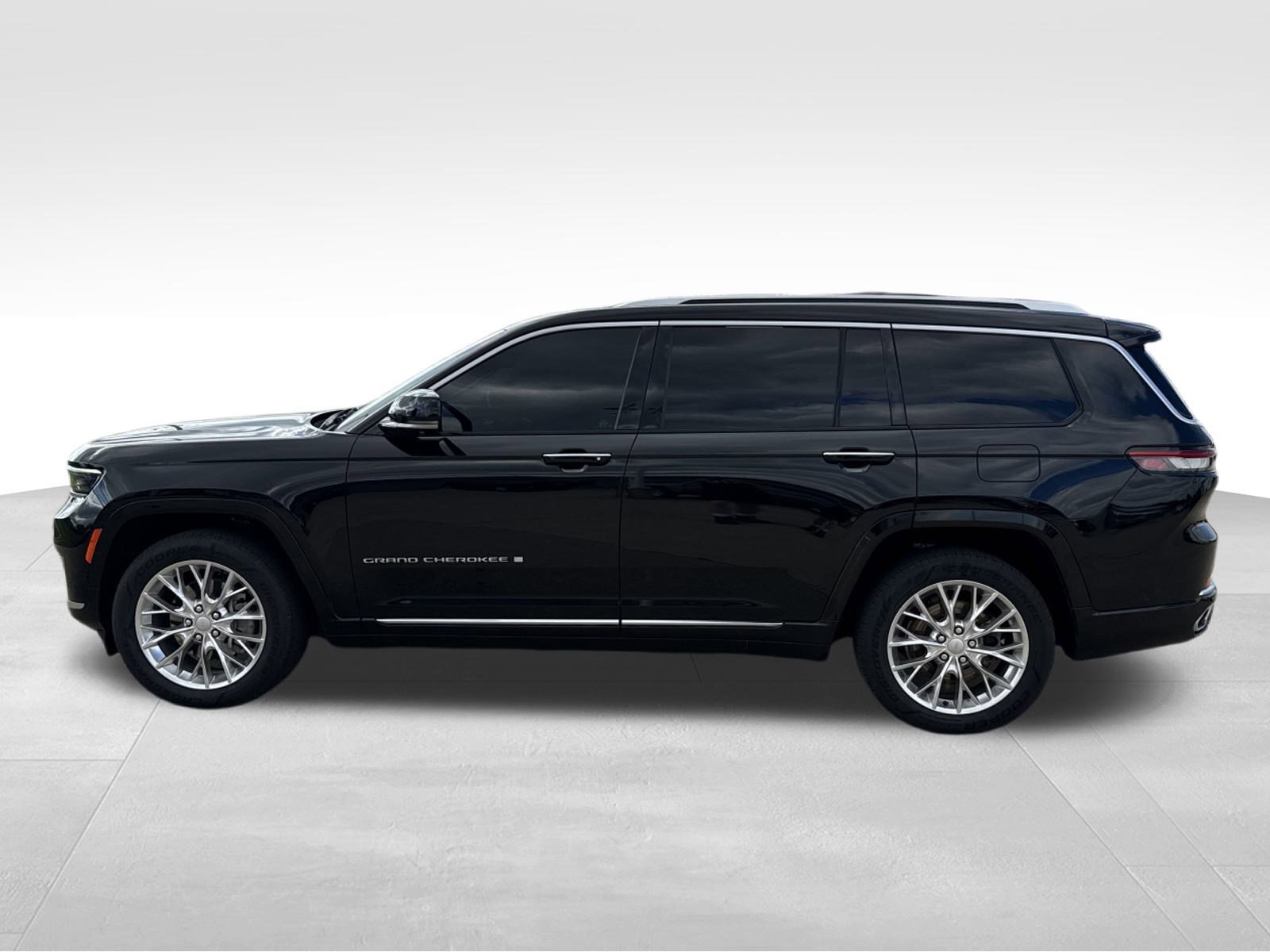 Used 2021 Jeep Grand Cherokee L Summit w/ Luxury Tech Group V image 8