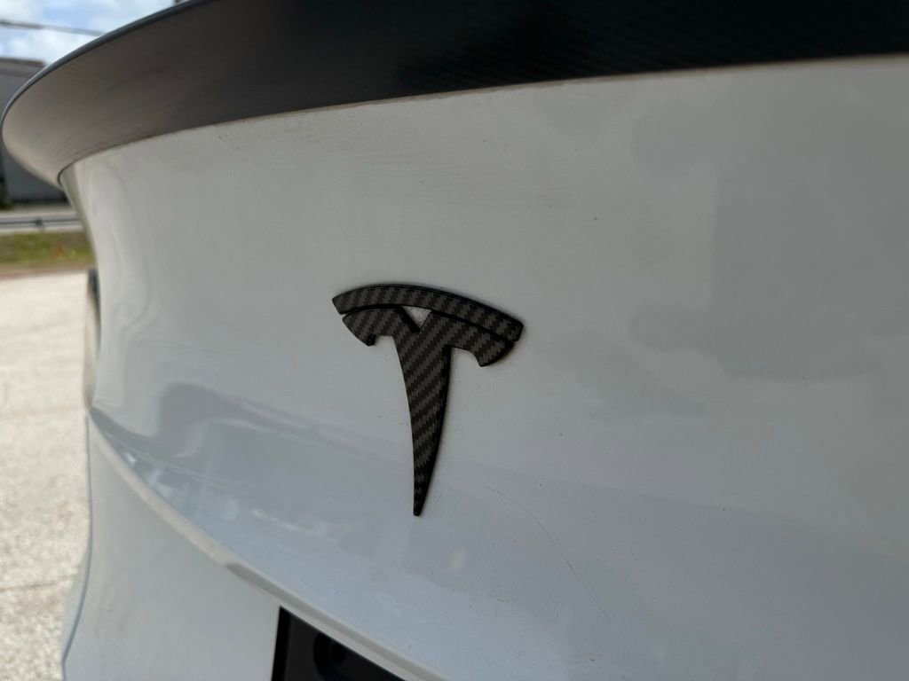Used 2022 Tesla Model Y Performance image 12