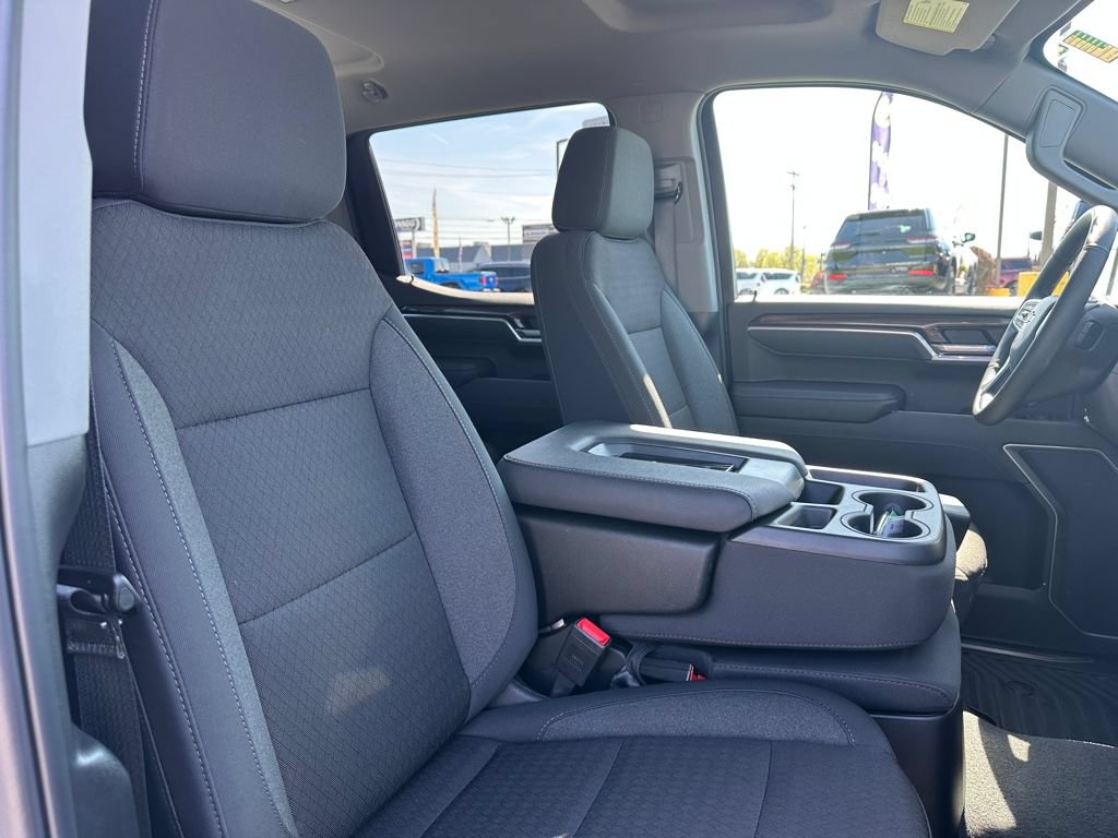 Used 2026 Chevrolet Silverado 1500 RST AWD/4WD image 17