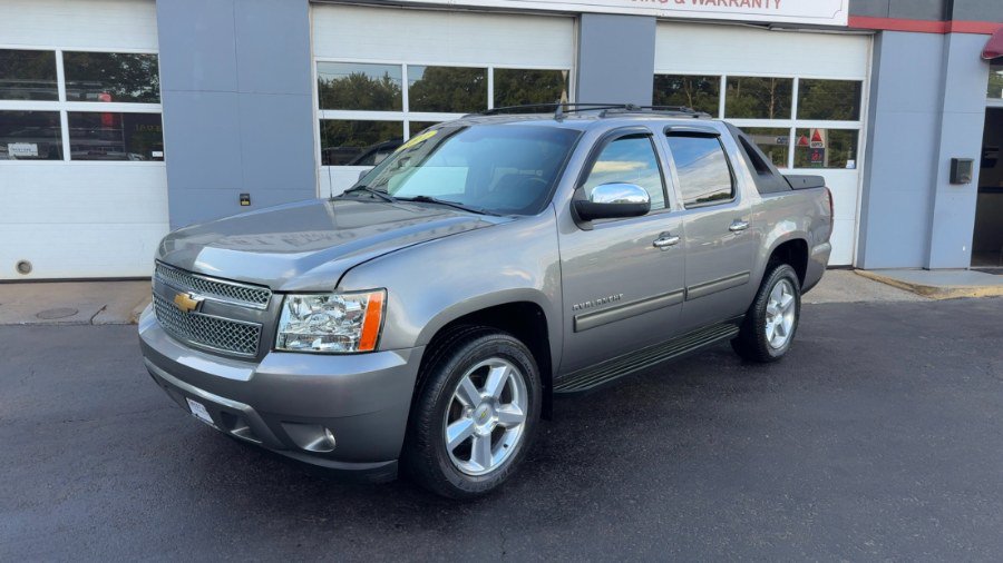 Used 2012 Chevrolet Avalanche LS w/ All-Star Edition AWD/4WD image 2