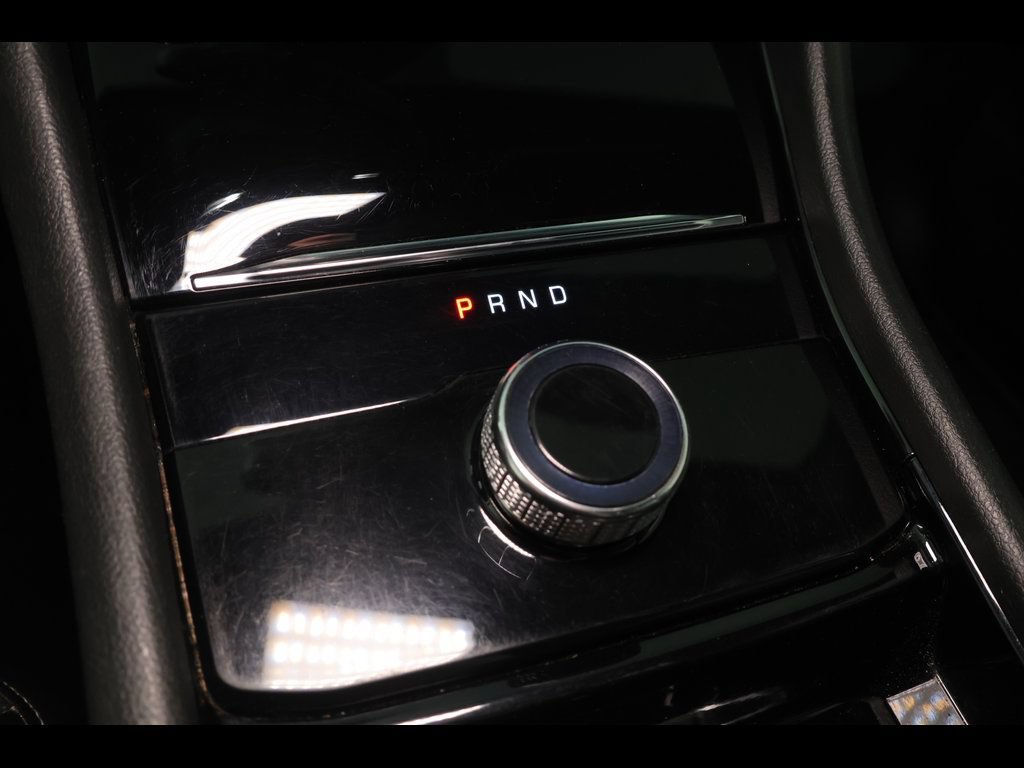Used 2022 Jeep Grand Cherokee L Laredo AWD/4WD image 16