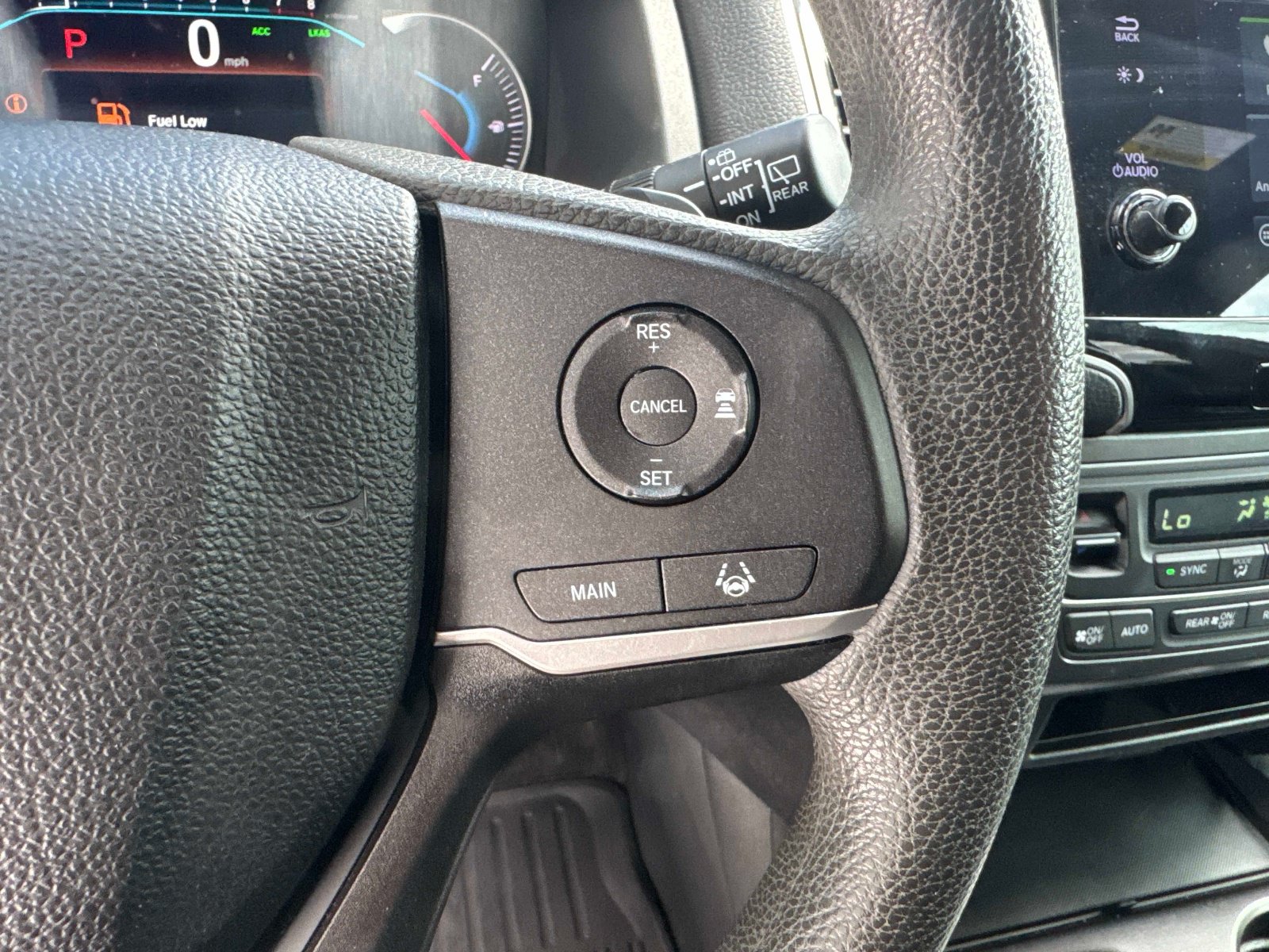 Used 2022 Honda Pilot Sport image 29
