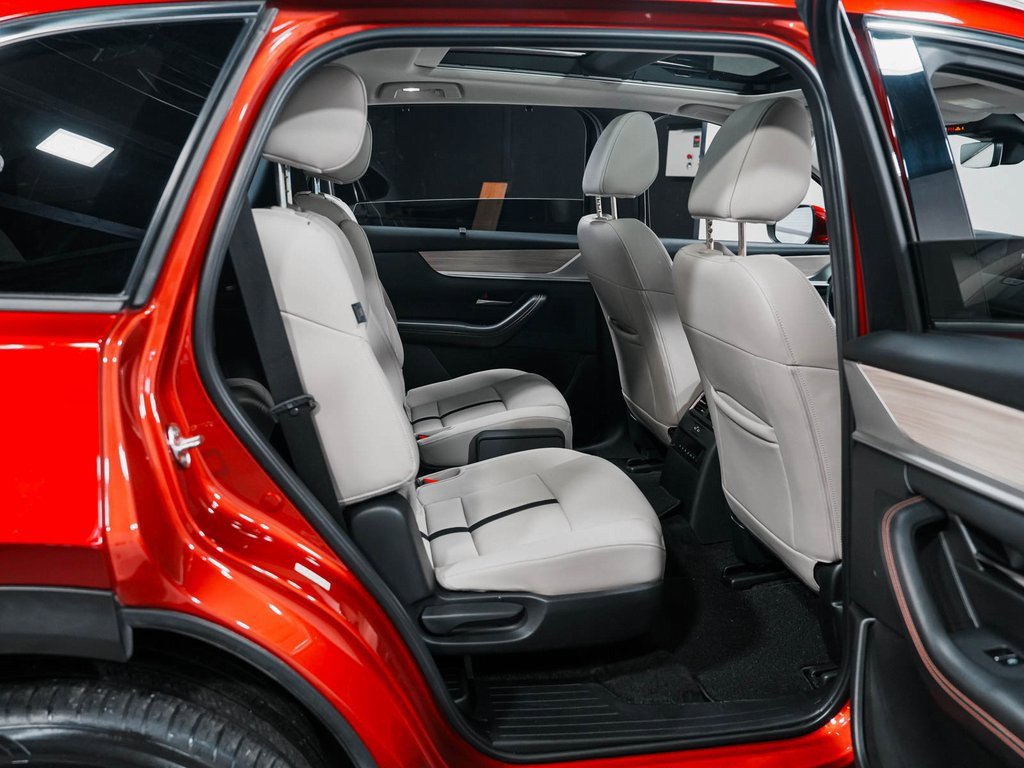 Used 2024 MAZDA CX-90 Plug-In Hybrid w/ Premium Pkg image 36