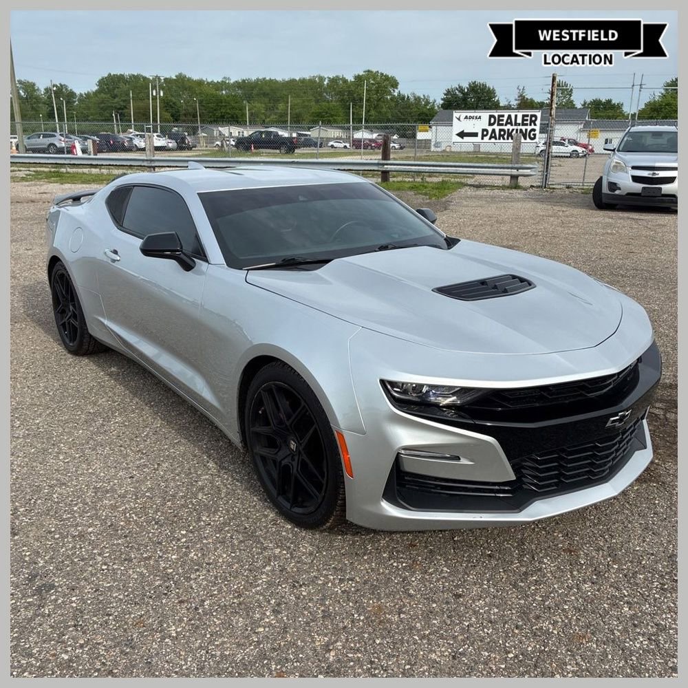 Used 2019 Chevrolet Camaro SS RWD image 1