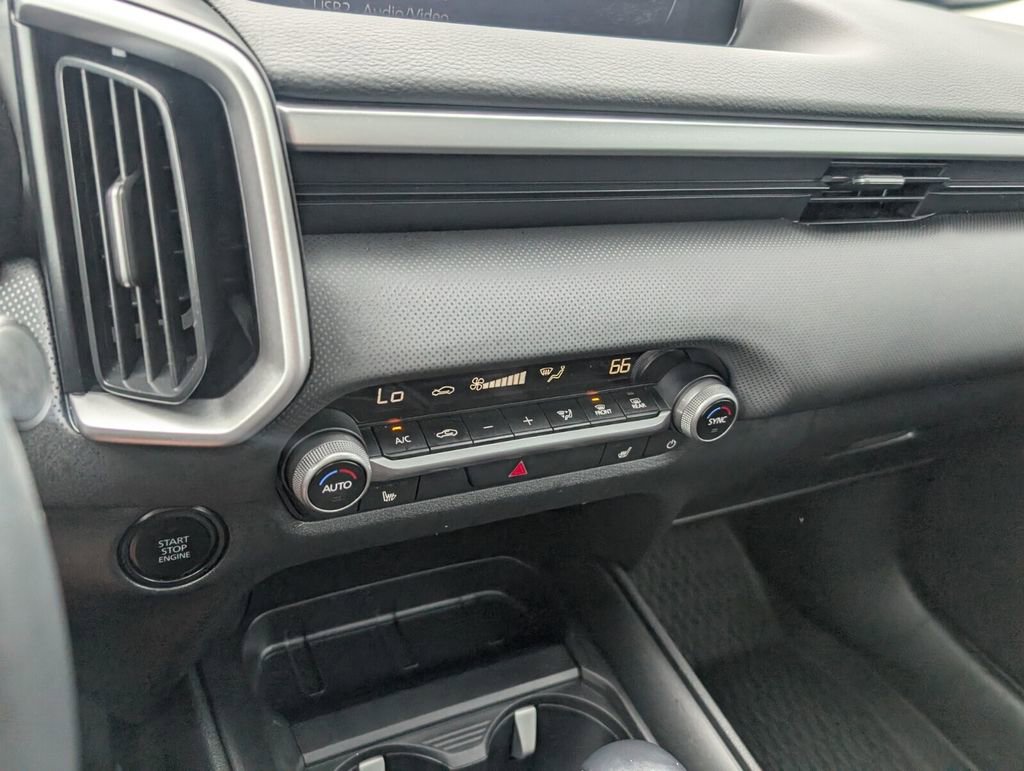 Used 2025 MAZDA CX-50 AWD 2.5 S w/ Weather Package image 19