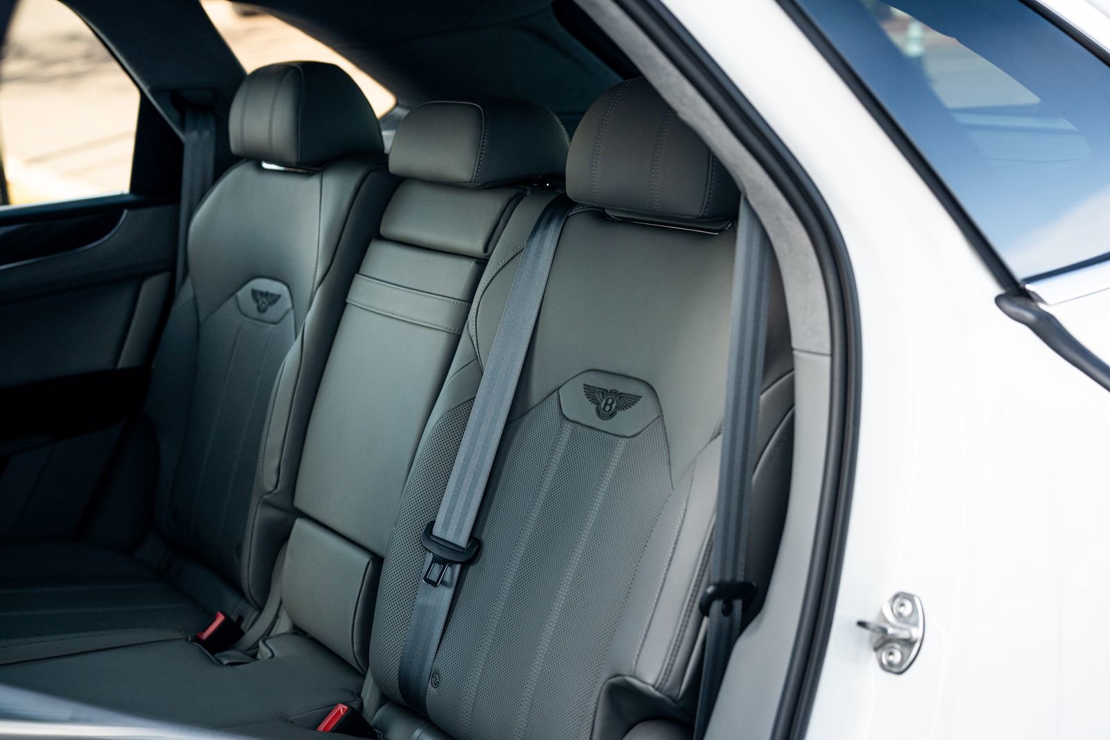 Certified 2025 Bentley Bentayga image 26