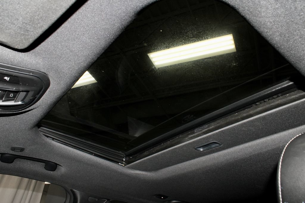 Used 2023 Jeep Grand Cherokee Altitude AWD/4WD image 27