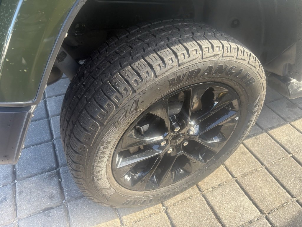 Used 2021 Jeep Wrangler Unlimited Sahara image 24