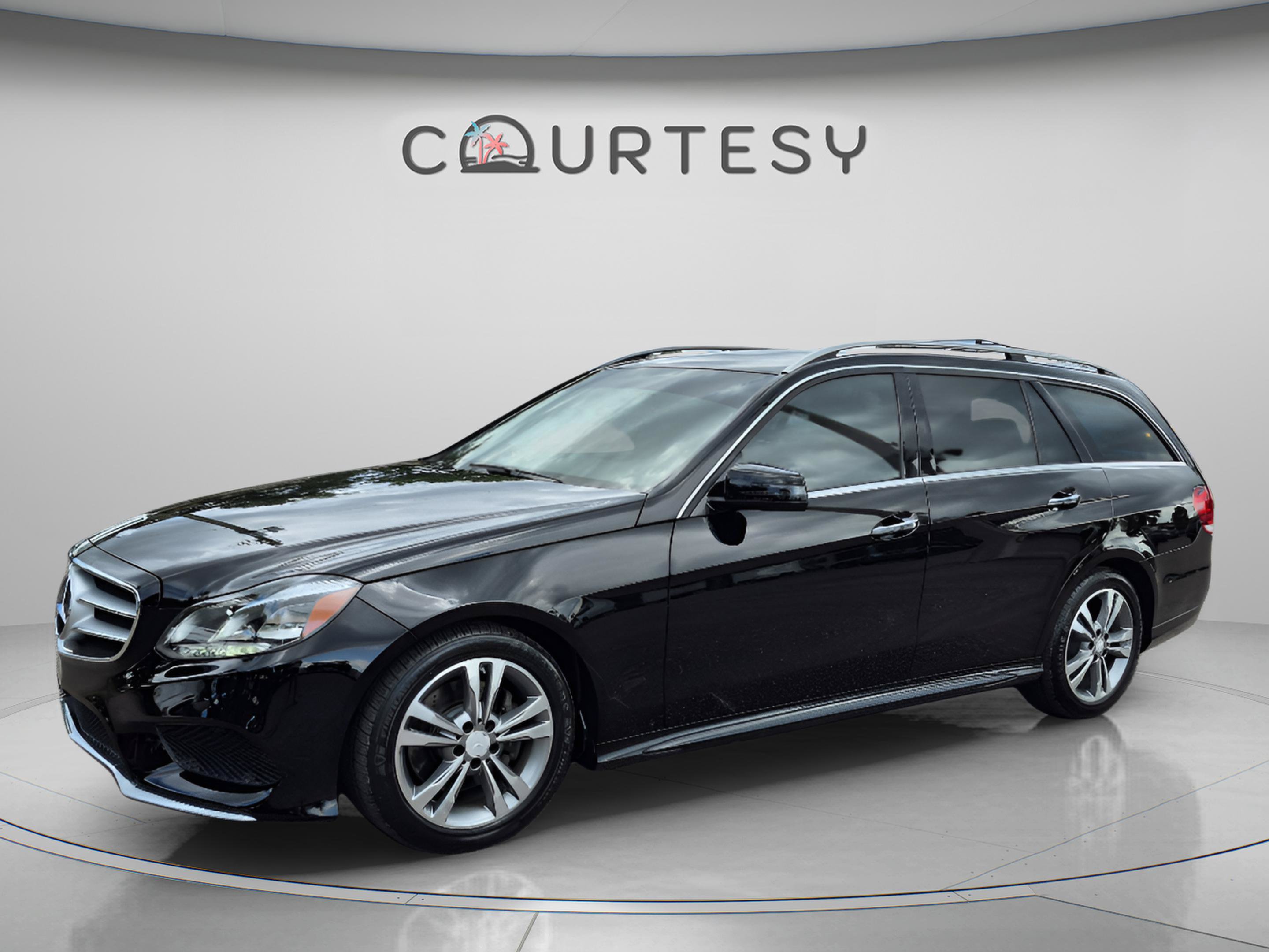 Used 2015 Mercedes-Benz E 350 4MATIC Wagon image 1
