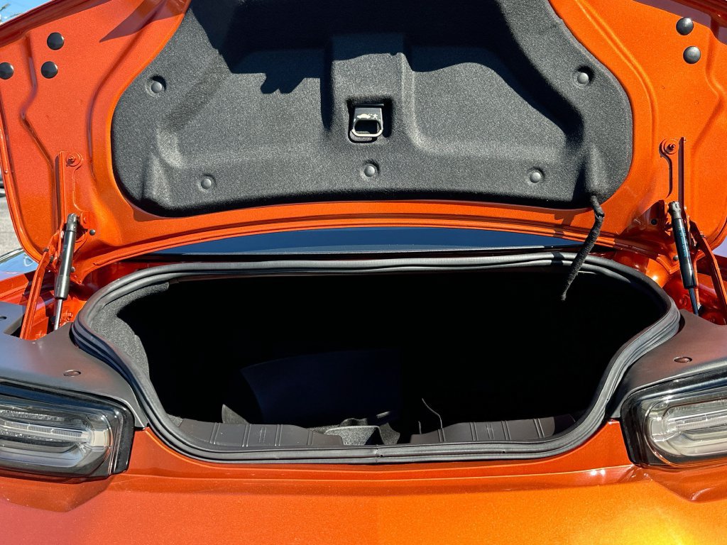 Certified 2022 Chevrolet Camaro SS RWD image 26