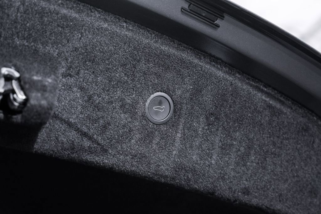 Used 2023 Tesla Model S image 59