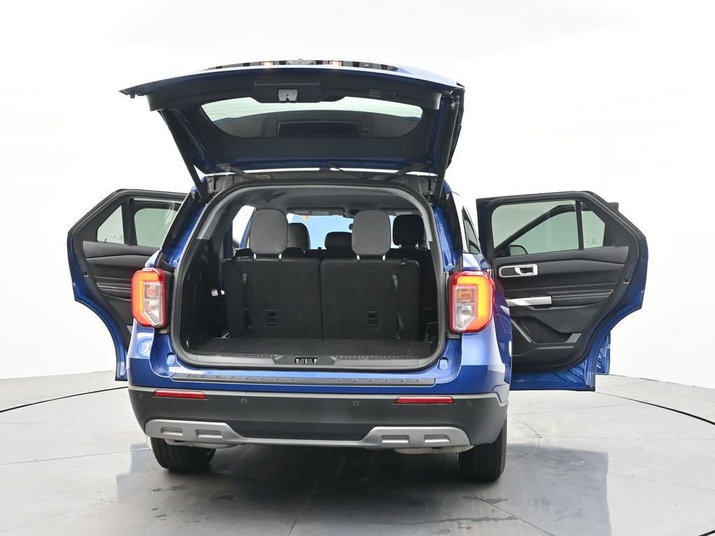Used 2023 Ford Explorer XLT w/ Equipment Group 202A image 44