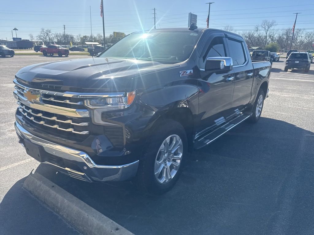Used 2024 Chevrolet Silverado 1500 LTZ image 1