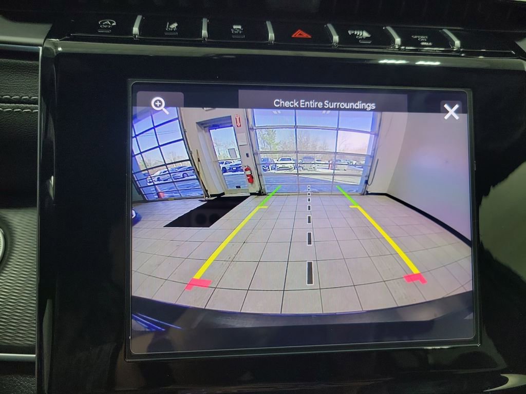 Used 2025 Jeep Grand Cherokee Altitude image 37