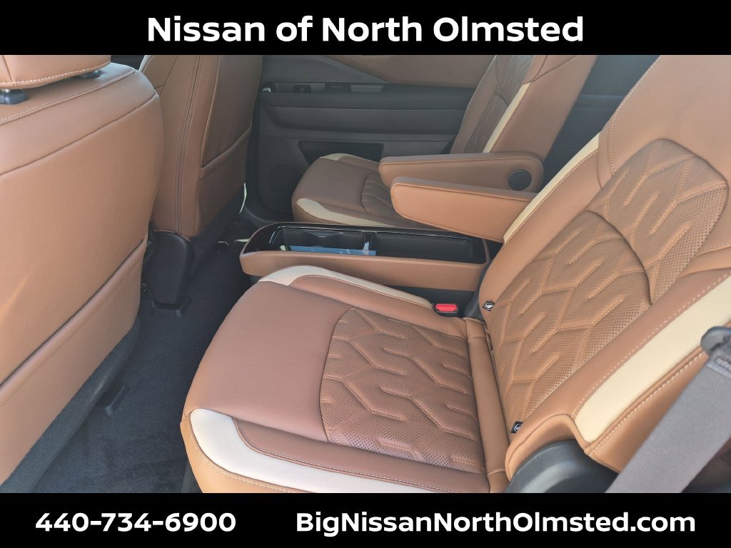New 2026 Nissan Pathfinder Platinum AWD/4WD image 17
