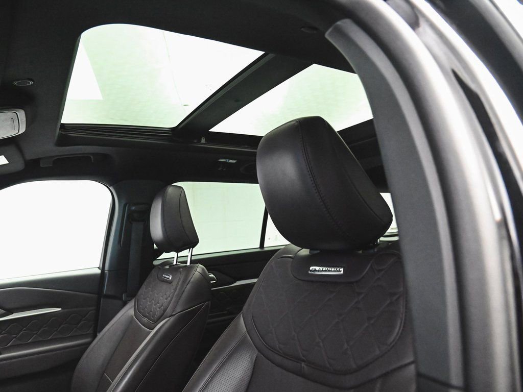 Used 2025 Ford Explorer Platinum w/ LUX Leather Package AWD/4WD image 32