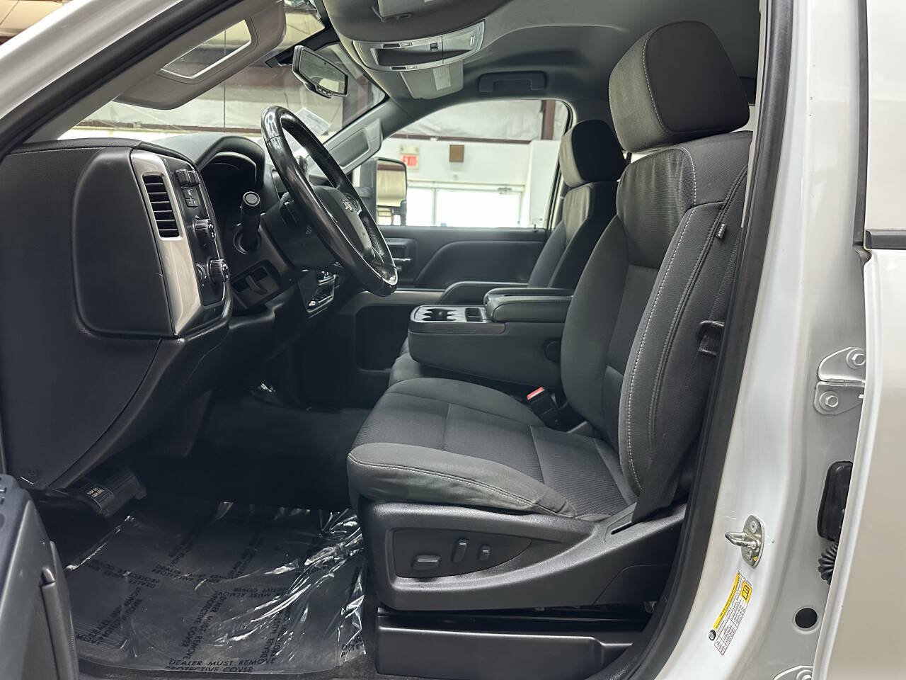 Used 2018 Chevrolet Silverado 3500 LT AWD/4WD image 11