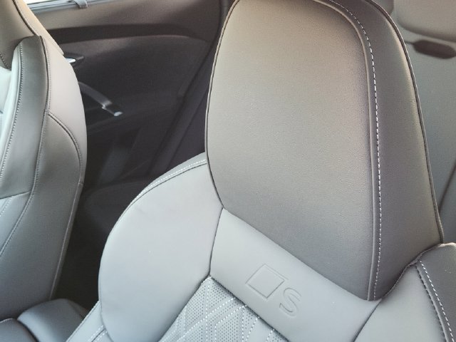 Used 2026 Audi SQ5 Premium Plus AWD/4WD image 12