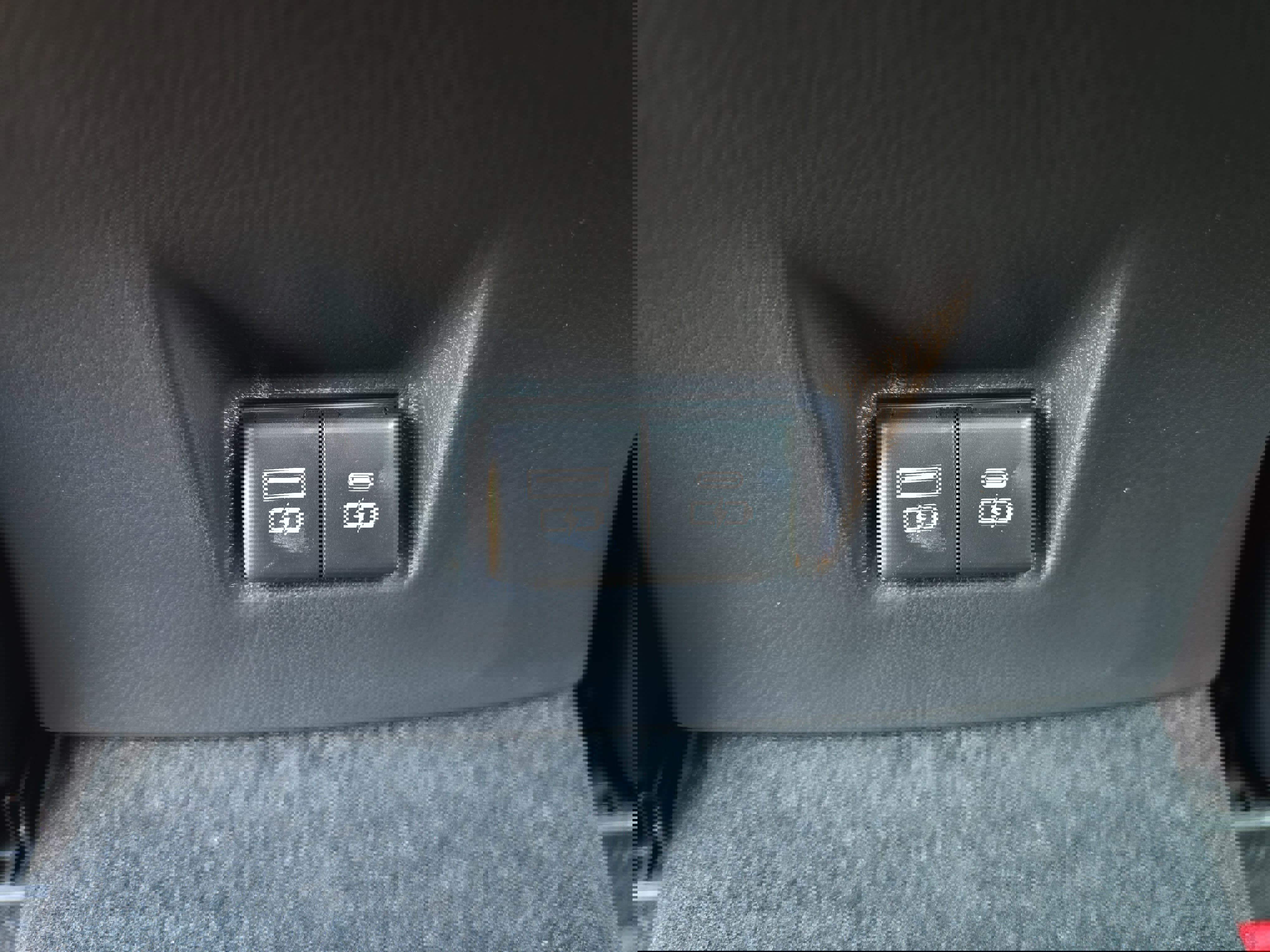 Used 2025 Toyota Camry SE FWD image 15