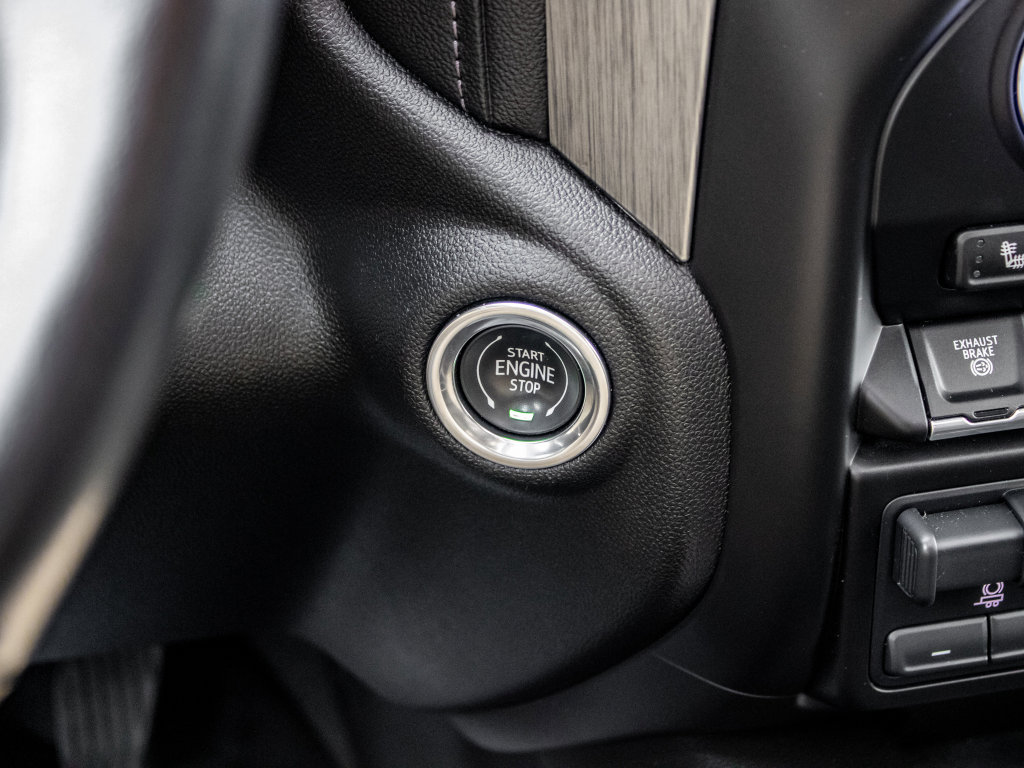 Used 2021 GMC Sierra 3500 Denali image 38