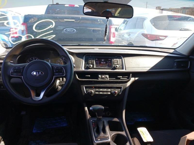 Used 2017 Kia Optima LX w/ Option Group 014 image 7