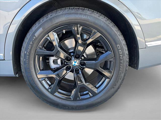 Certified 2024 BMW X7 xDrive40i w/ Parking Assistance Package image 27