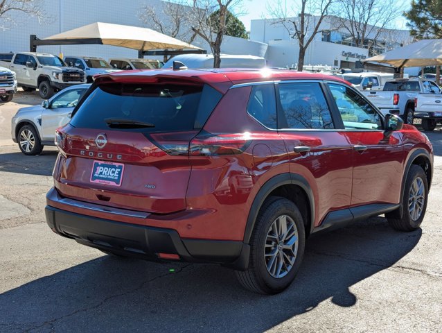 Used 2025 Nissan Rogue S image 5