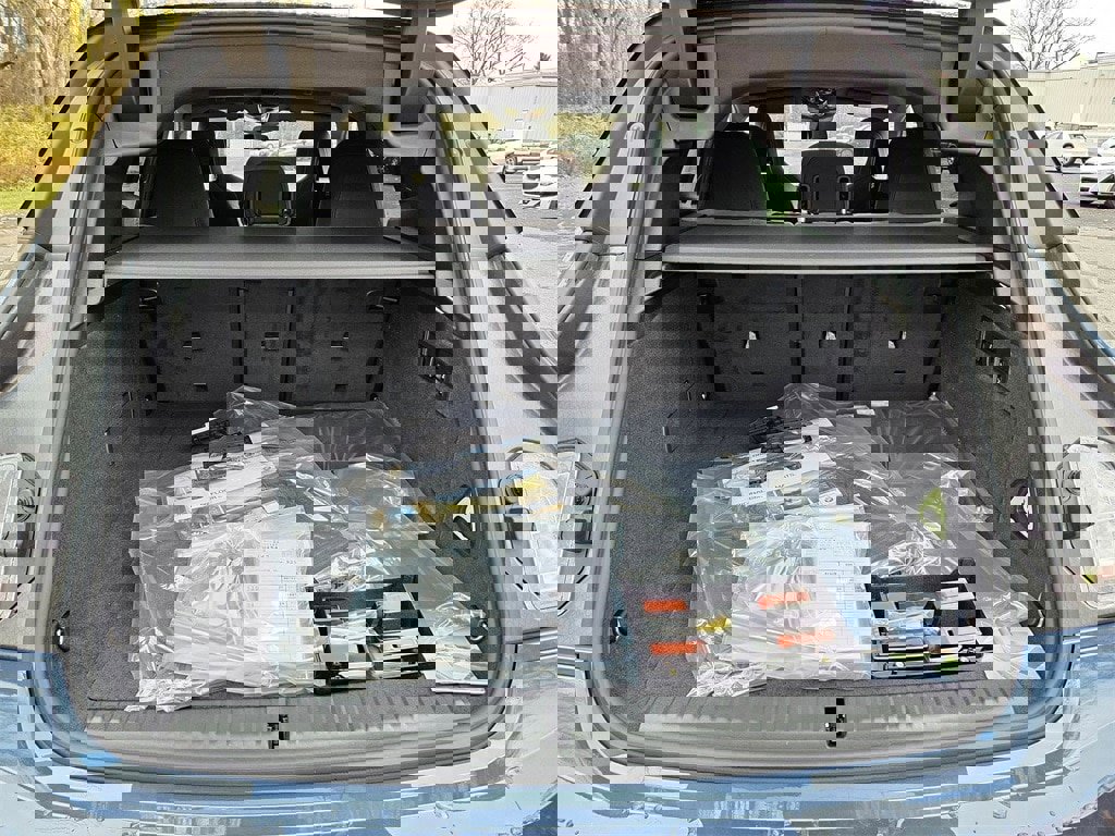 New 2026 BMW iX xDrive45 w/ M Sport Package image 21