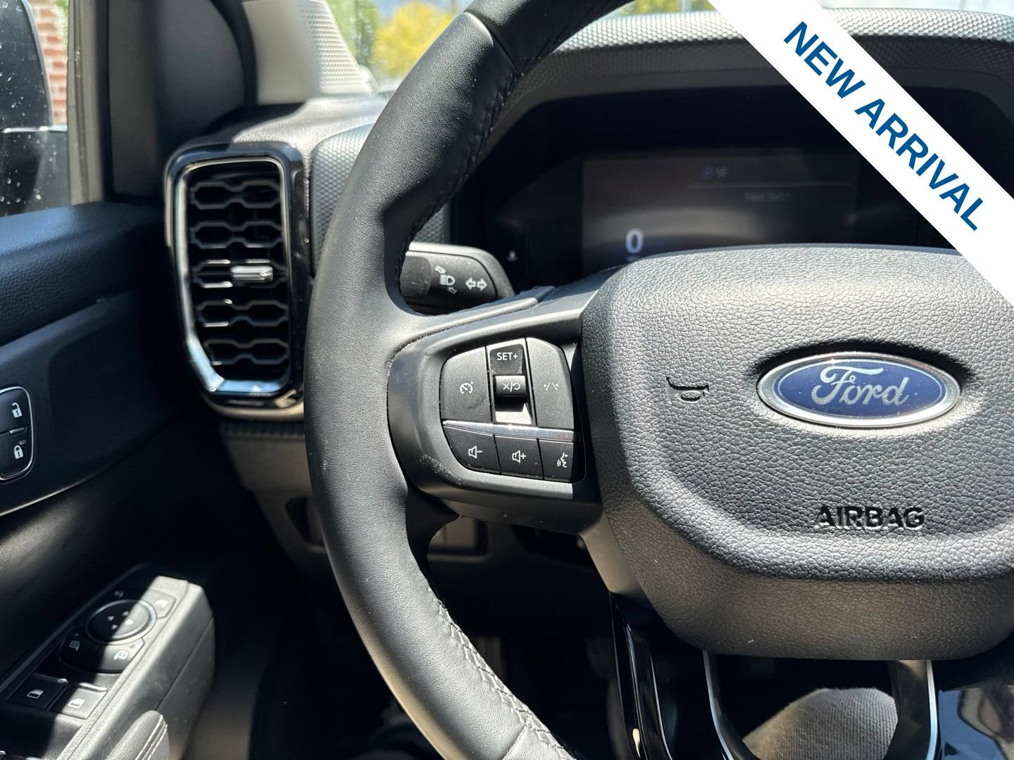 Used 2025 Ford Ranger XLT w/ Equipment Group 301A High AWD/4WD image 21