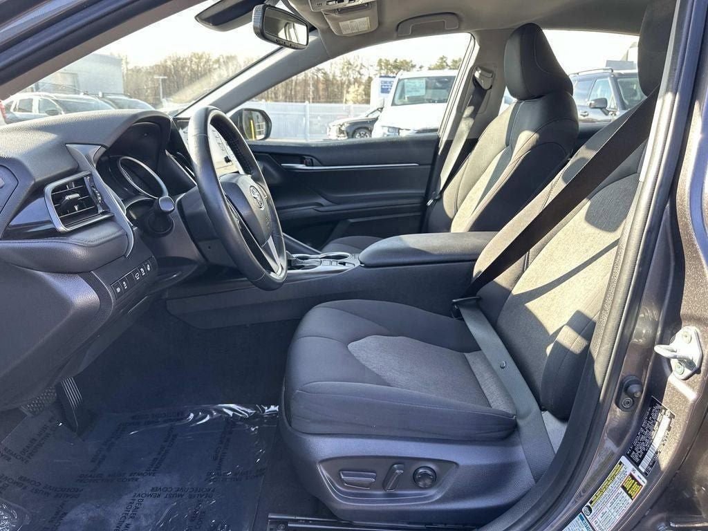 Used 2022 Toyota Camry LE w/ Cold Weather Package AWD/4WD image 35