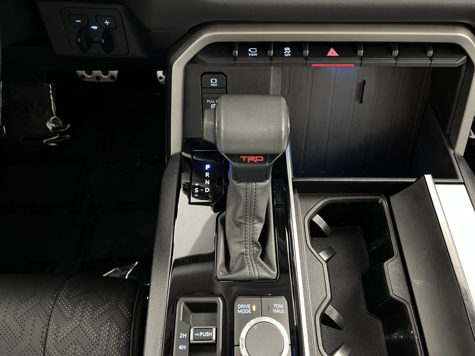 Used 2024 Toyota Sequoia SR5 w/ SR5 Premium Package image 21