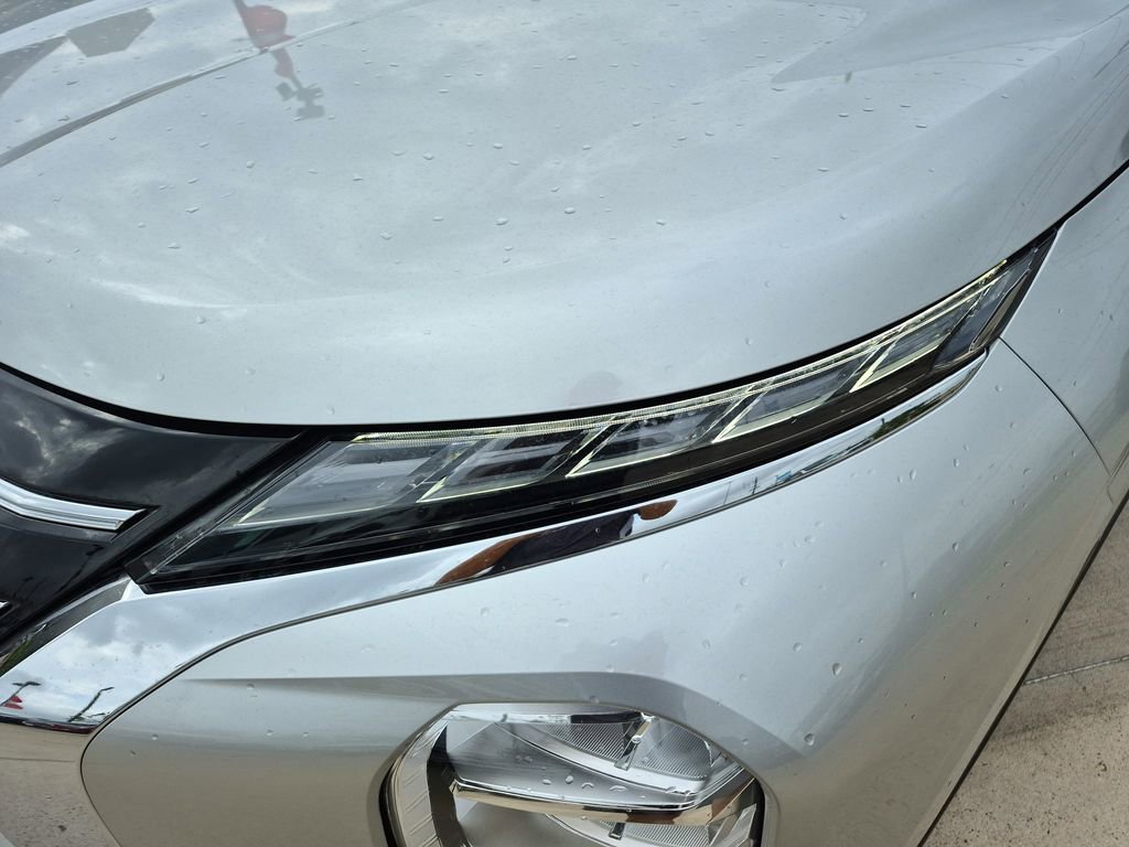 New 2026 Mitsubishi Outlander ES image 27