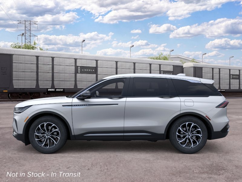 New 2026 Lincoln Nautilus Premier AWD/4WD image 3