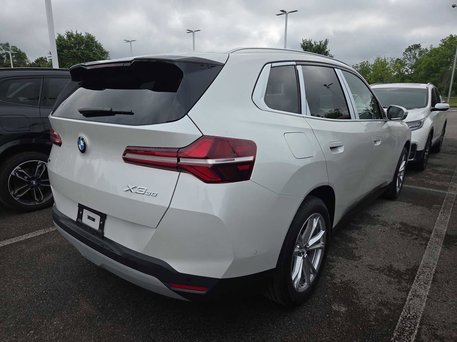 New 2025 BMW X3 xDrive30i w/ Premium Package image 9