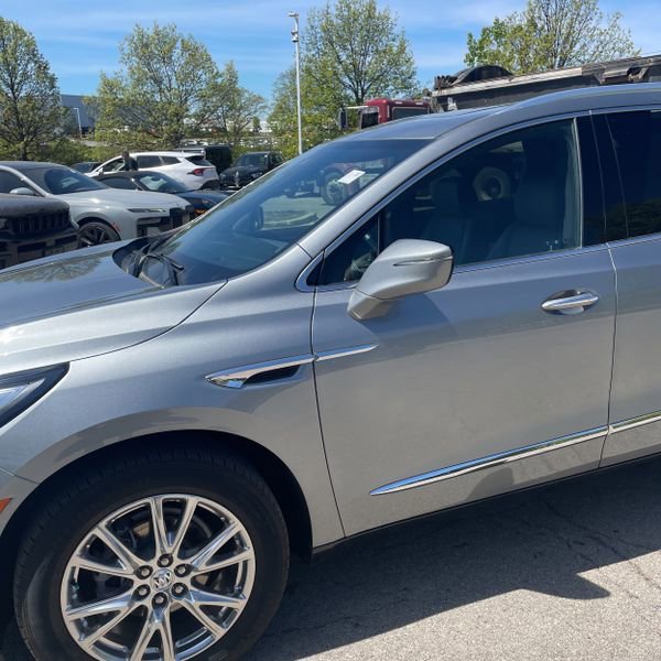 Used 2023 Buick Enclave Essence w/ Experience Buick Package AWD/4WD image 5