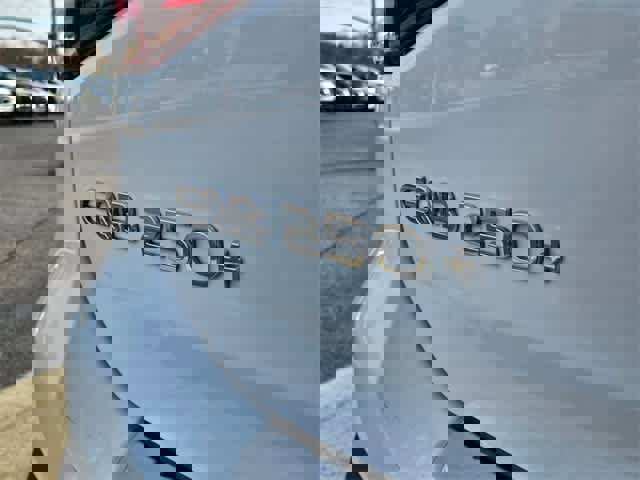 Used 2023 Mercedes-Benz EQB 250+ EQB 250+ w/ Exclusive Package image 11