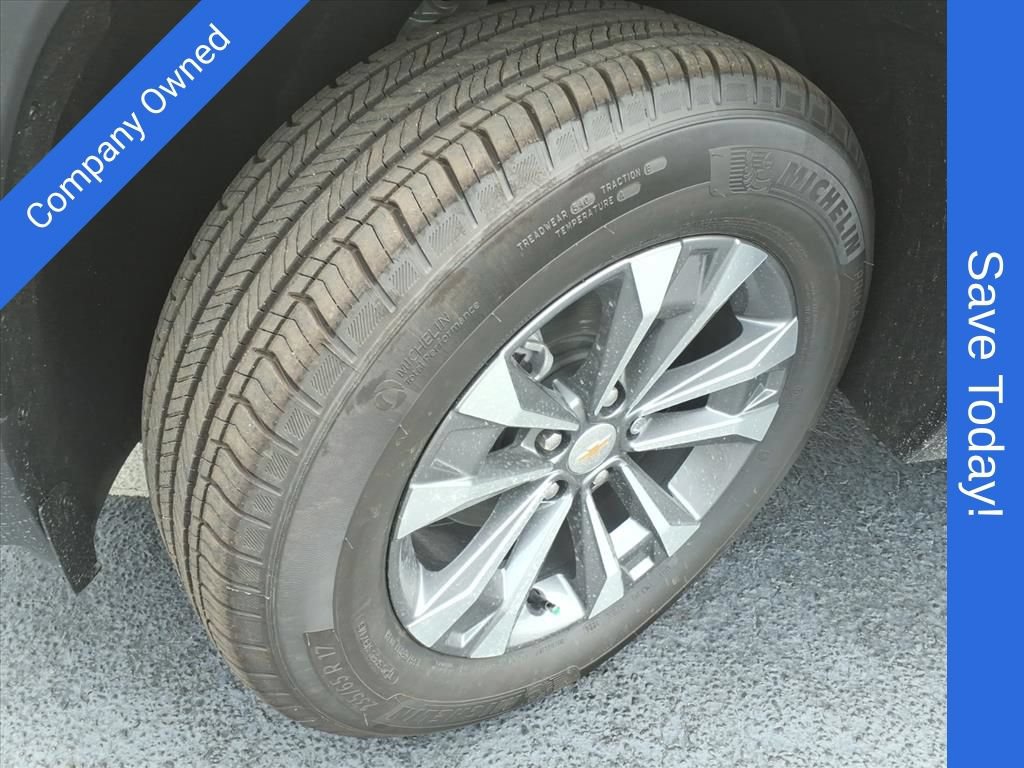 New 2027 Chevrolet Equinox LT w/ Convenience Package II AWD/4WD image 16