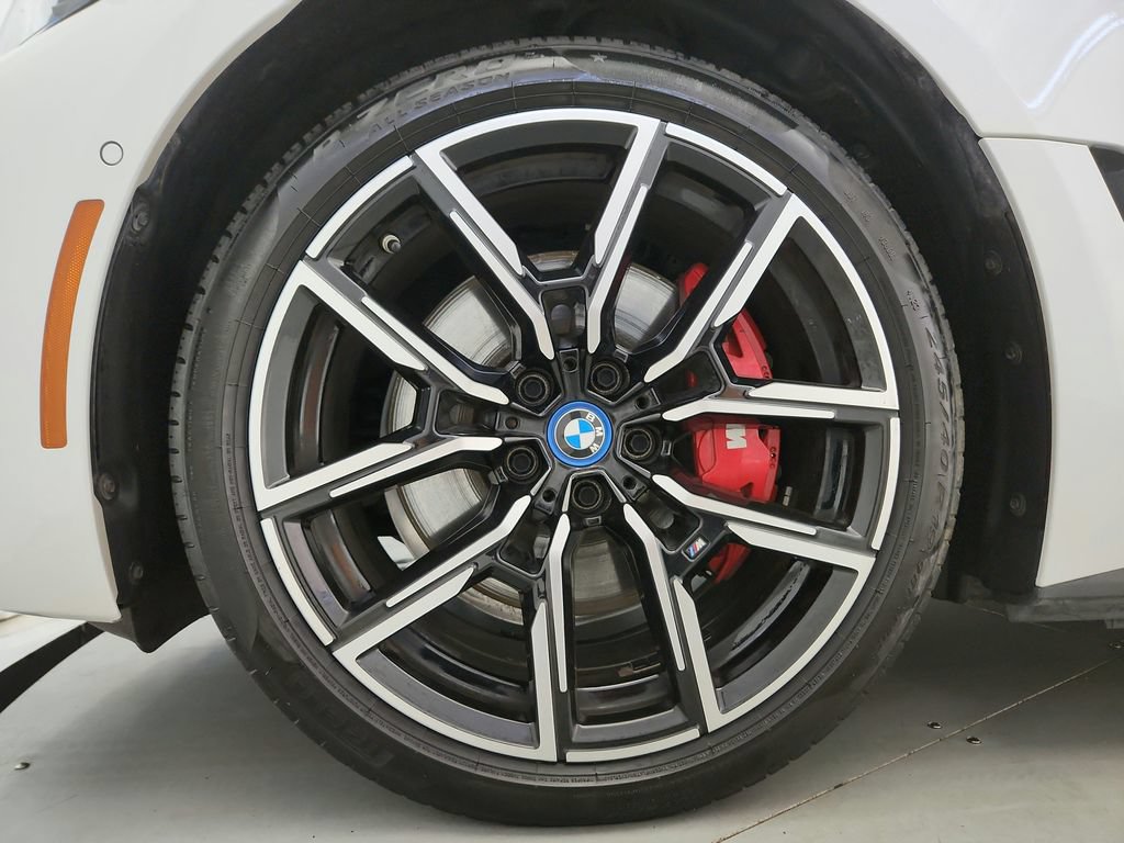 Used 2024 BMW i4 xDrive40i w/ M Sport Package AWD/4WD image 41